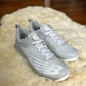 New Balance Men's FuelCell 4040 v6 Metal Baseball Cleats